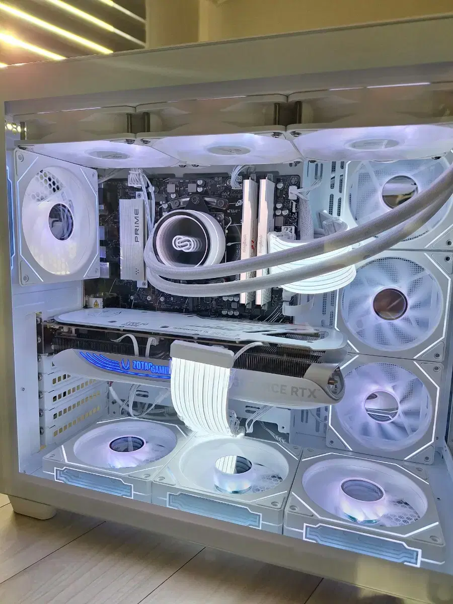 7800X3D RTX5080 신품본체 팝니다